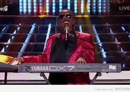 Mando as Stevie Wonder in Your Face Sounds Familiar