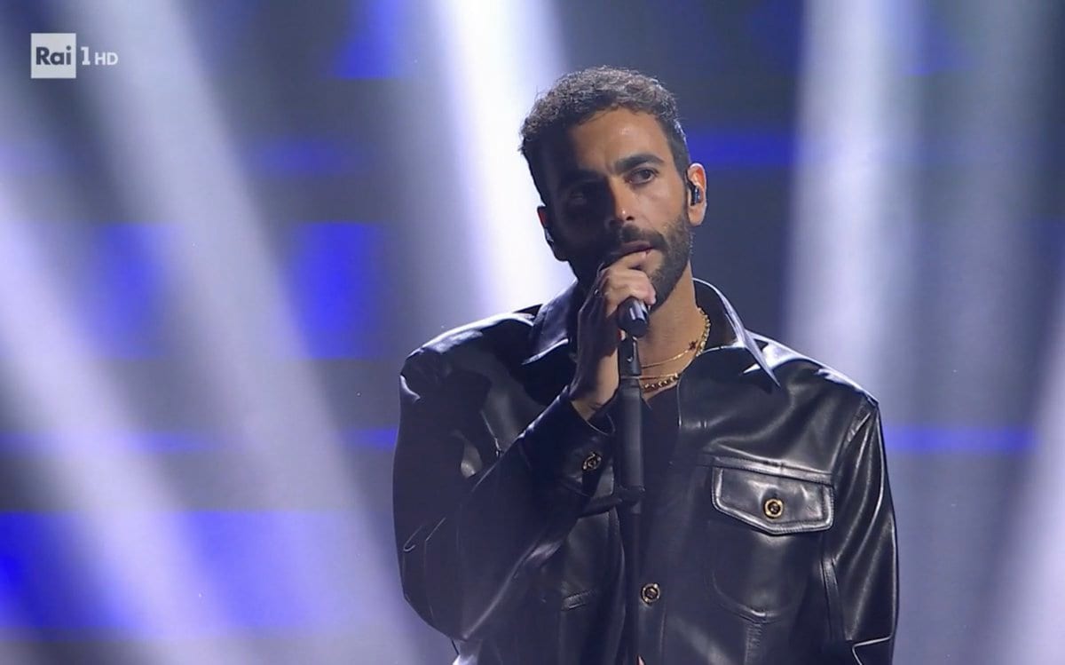 Italy: Marco Mengoni releases his Sanremo 2023 entry 'Due Vite'